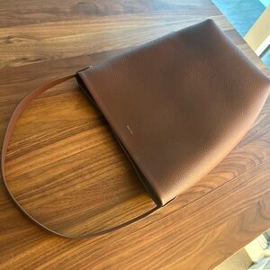 THE ROW Medium N/S Park Tote Bag in Leather - Burnt Wood